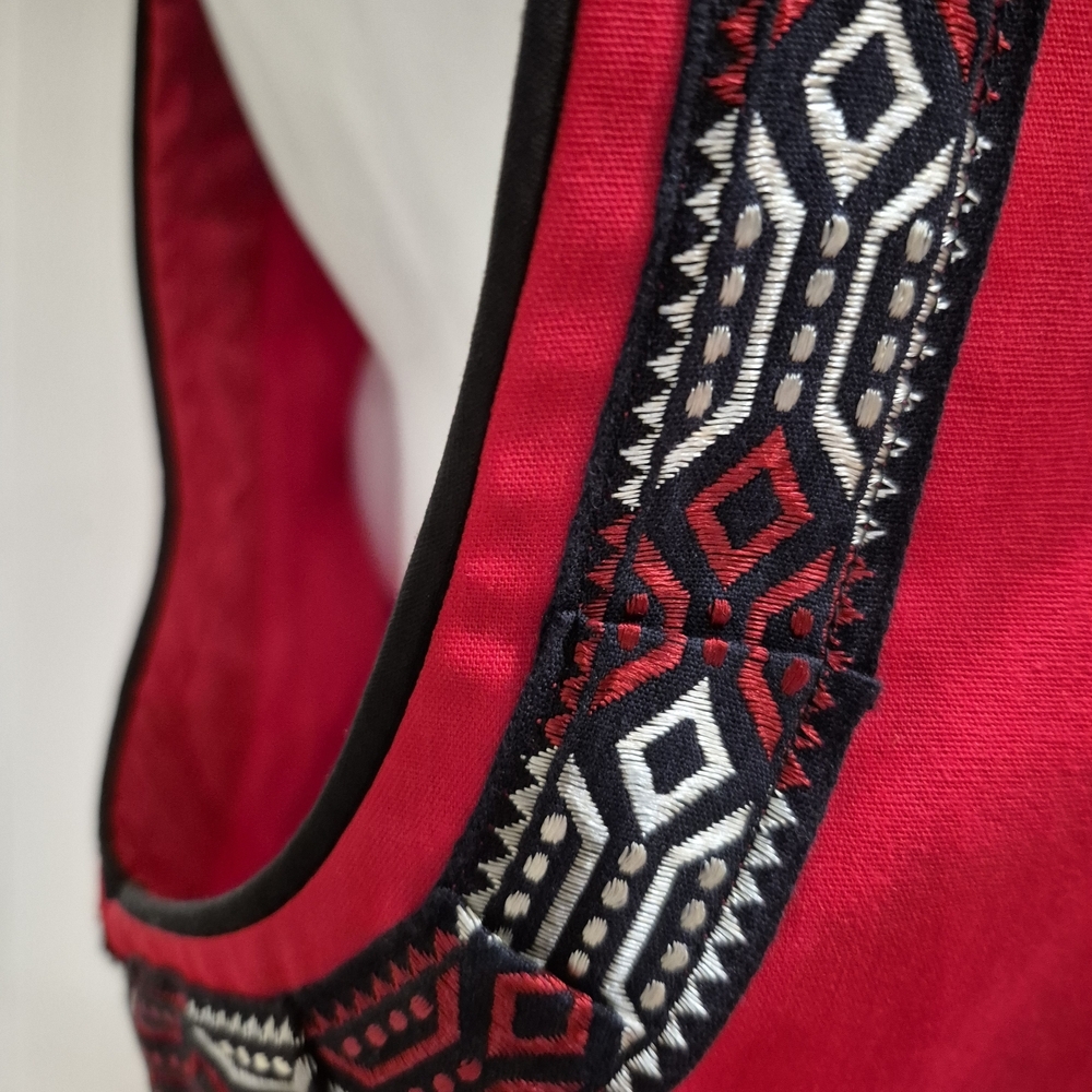 Red Embroidered Women's Pants & Jumpsuit Set - Picture 7 of 15